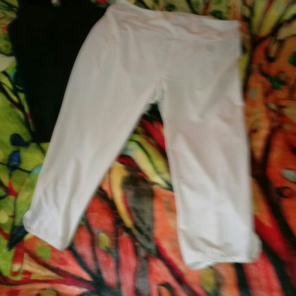 Eleven by Venus Williams Work Out Capris - Picture 3 of 4